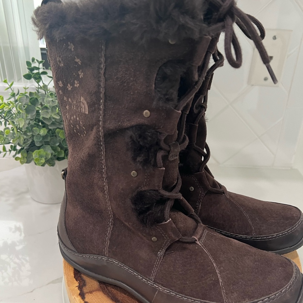 North Face Womens Size 10 Primaloft 200 Gram Insulation Boots Brown Suede Fur